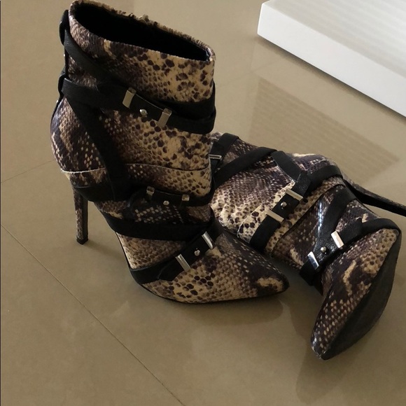 Boots - Picture 2 of 7